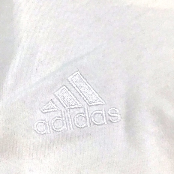 Adidas T-shirt size Large Tiger themed! 😻Juventus - Picture 4 of 7